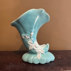 Weller‎ Pottery Vase Matte Green Wild Rose Vintage Art Deco Cornucopia